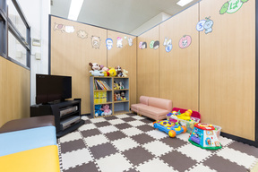 朝日土地建物株式会社　町田本社のキッズコーナーの写真