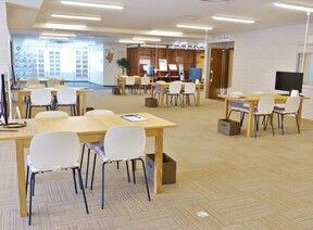 株式会社アクティブエナジー ならスマ　奈良店の店内の様子の写真