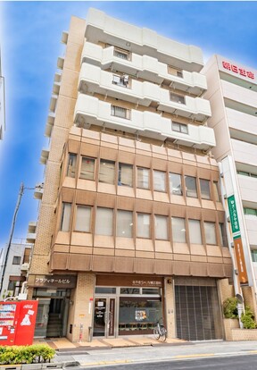 オークラヤ住宅株式会社　北千住営業所の店舗外観の写真