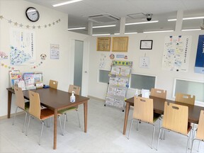 株式会社R-JAPAN　ハウスドゥ  豊見城の店舗内観の写真