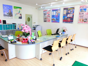 ピタットハウス各務原店 エステートプラス株式会社の店内の様子の写真