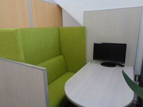 ハウスドゥ  春日白水公園前 株式会社みらいの店内の様子②の写真