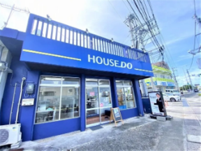 株式会社リアルプロ　ハウスドゥ恩納・読谷の店舗外観の写真