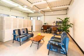 いるえすてーと　株式会社ill企画の店舗内観の写真