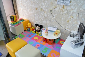 ハウスドゥ帯広店 ドットコム不動産株式会社のキッズスペースの写真