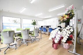 ハウスドゥ　つくばみどりの　プラスワンエステート株式会社の店舗内観の写真