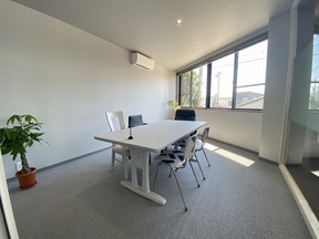 合同会社ぶどう不動産の商談ルームでゆっくり相談対応可能です♪の写真