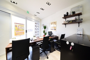 株式会社三春情報センター　井土ヶ谷店の店内の様子の写真