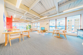 朝日土地建物株式会社　戸塚支店の店内の様子の写真