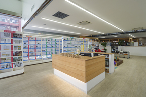 株式会社三ツ矢ホームの店舗内観の写真