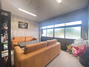 YES株式会社の店舗内観の写真