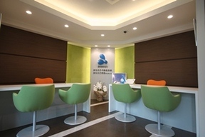 穴吹不動産流通株式会社　高松店の店舗内観の写真