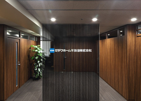 ミサワホーム不動産株式会社　本店の店舗入口の写真