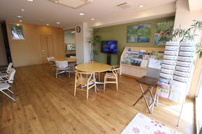 株式会社エンゼル不動産　湯河原店の店舗内観の写真