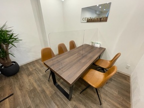 センチュリー21 グランシーズの店舗内観の写真