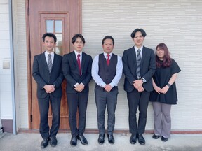 株式会社おうち屋　久留米店の和気あいあいとした職場です。の写真