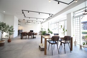 アルファス株式会社　ハウスドゥ　天白原店の店舗内観の写真