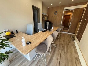 株式会社アイリス　西院店の店舗内観の写真