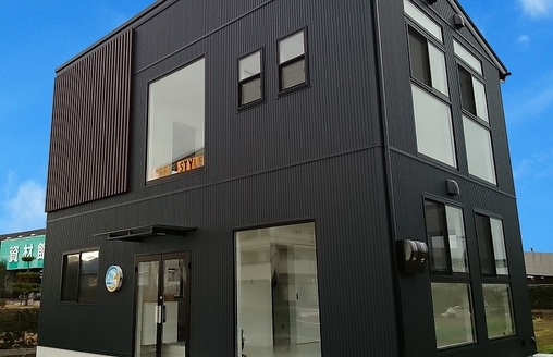 株式会社フリースタイル 株式会社フリースタイル 滋賀県 彦根市 店舗外観