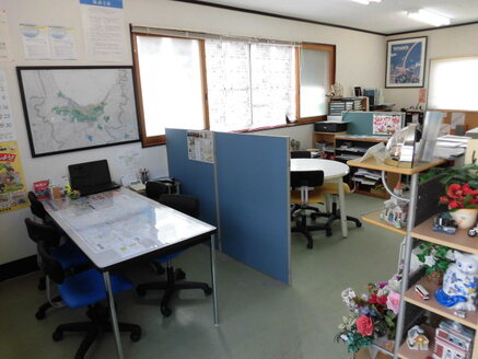 有限会社ベストハウジング 有限会社ベストハウジング 青森県 青森市 店内1